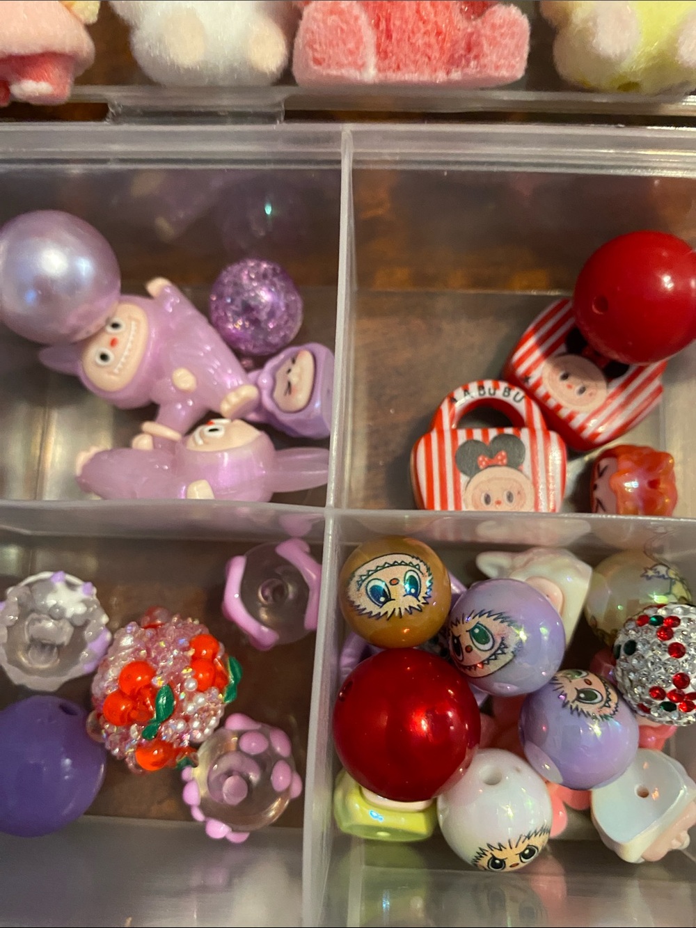 Bundle Beads Labubu Theme focals, random colors mixed lot - Picture 4 of 8